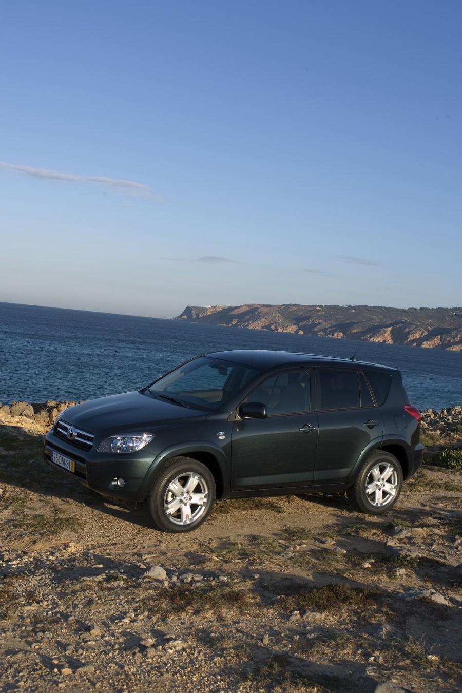  Toyota RAV4 2005 года  (фото 114 из 172)